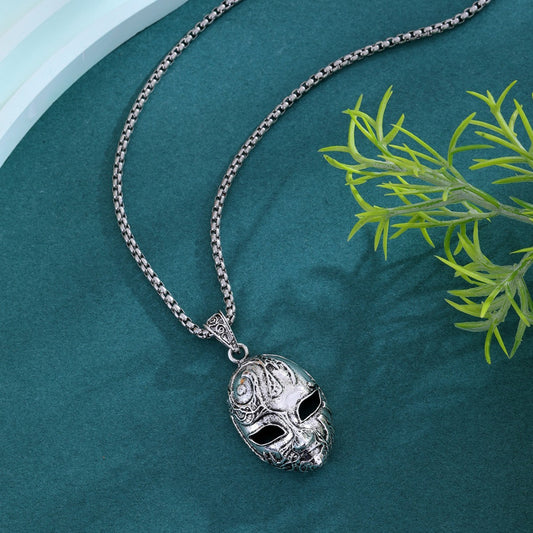 Fashionable And Personalized Zinc Alloy Halloween Mask Pendant