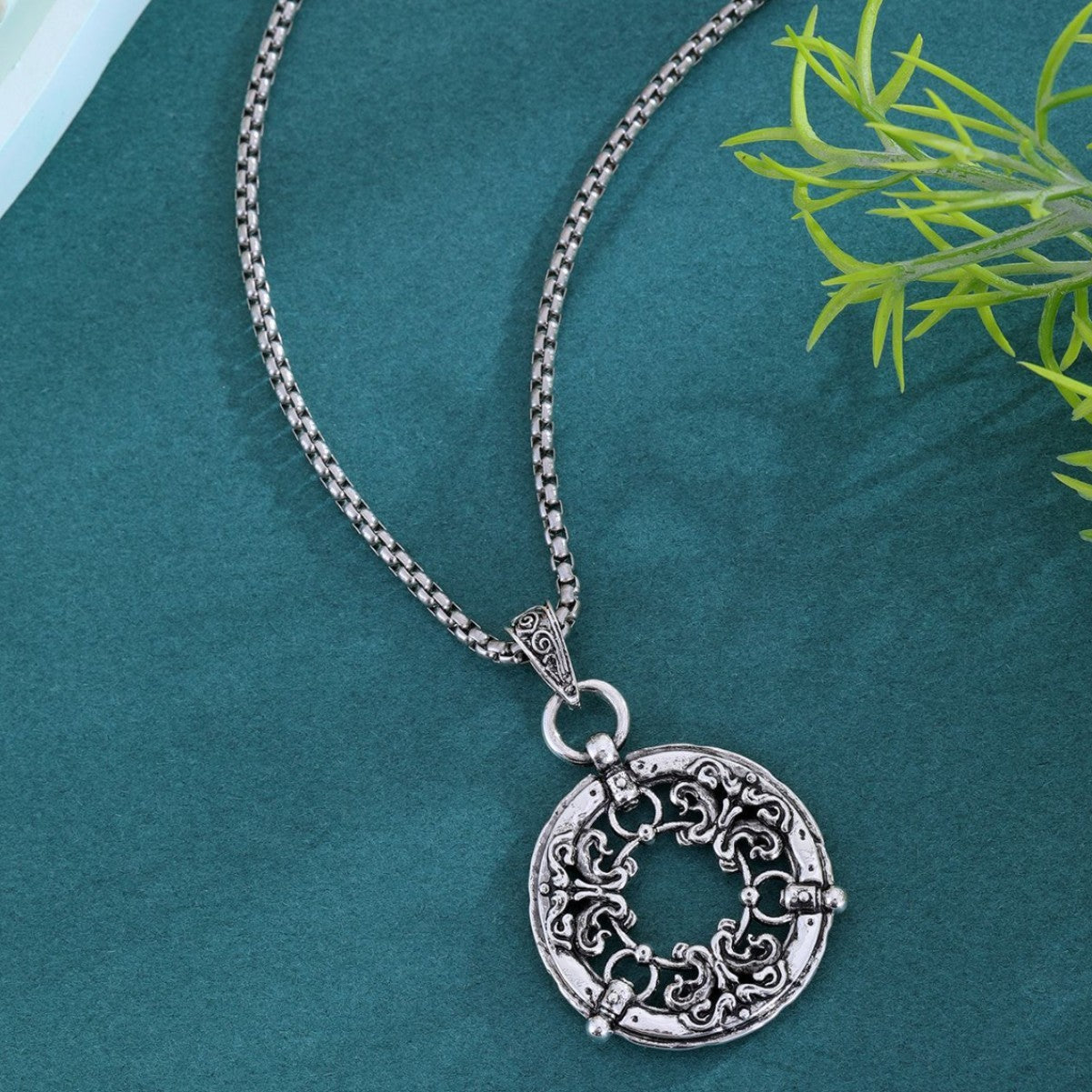 Versatile Chinese Auspicious Cloud Patterned Necklace