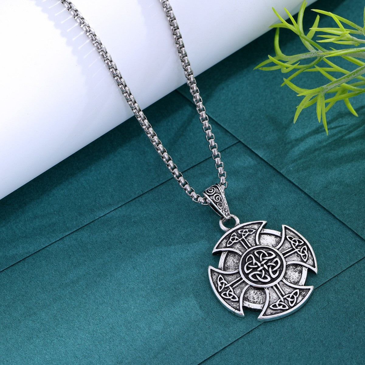 Vintage Viking Eternal Compass Zinc Alloy Pendant