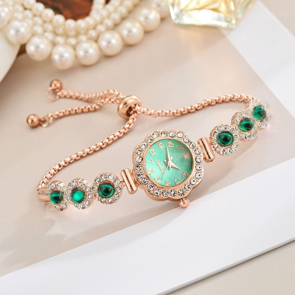 Free Pull-out Bracelet Women's Watch Fashion Color Diamond
